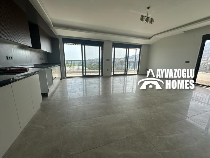 Image No.12-4 Bed Apartment for sale