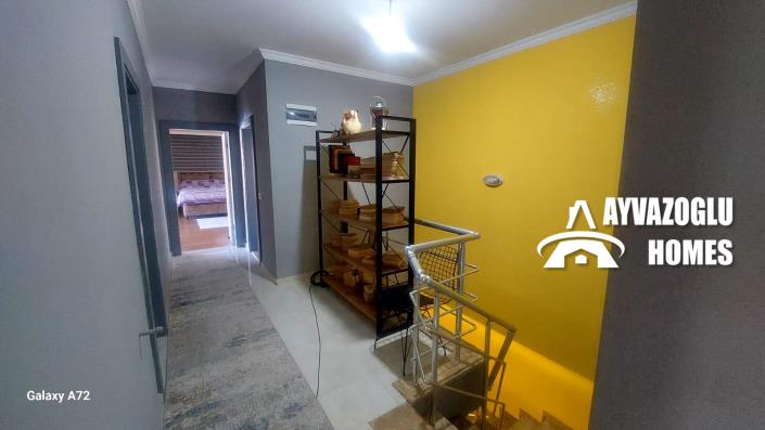 Image No.9-Duplex de 4 chambres à vendre à Oba