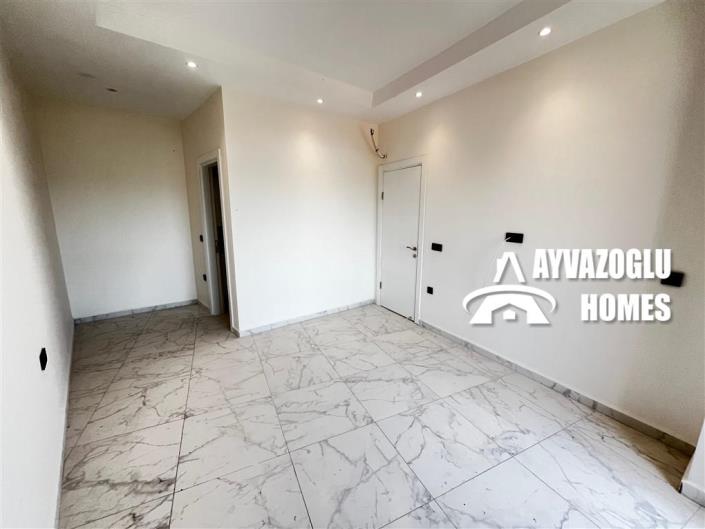 Image No.10-2 Bed Apartment for sale