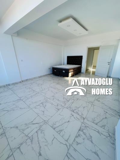 Image No.17-2 Bed Townhouse for sale