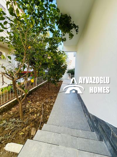 Image No.20-2 Bed Townhouse for sale