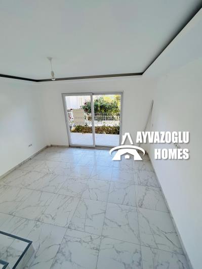 Image No.21-2 Bed Townhouse for sale