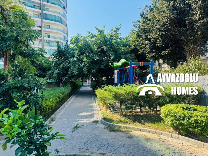 Image No.24-3 Bed Apartment for sale