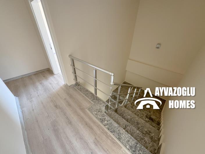 Image No.8-3 Bed Duplex for sale