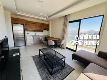 photo_5983588552790886349_y