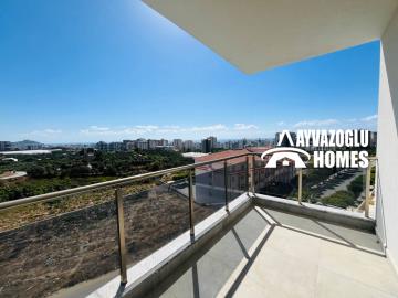 photo_5983588552790886357_y