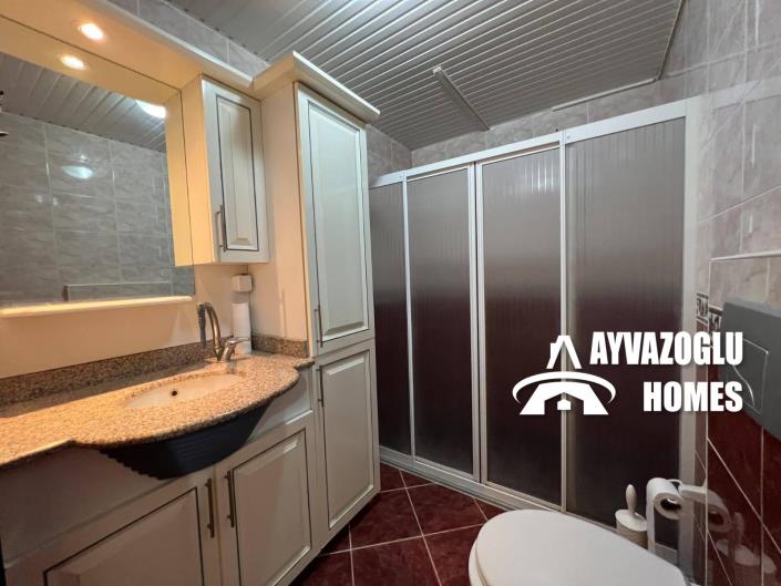 Image No.9-3 Bed Apartment for sale