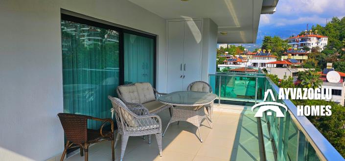 Image No.25-3 Bed Apartment for sale