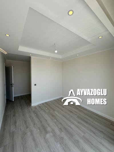 Image No.11-3 Bed Duplex for sale