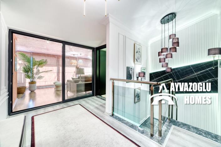 Image No.17-4 Bed Penthouse for sale