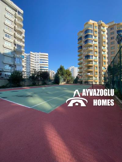 Image No.4-4 Bed Apartment for sale