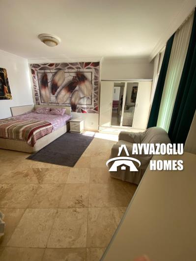 Image No.12-4 Bed Apartment for sale