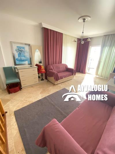 Image No.17-4 Bed Apartment for sale