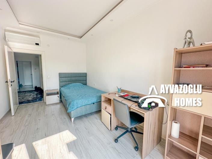 Image No.3-4 Bed Duplex for sale