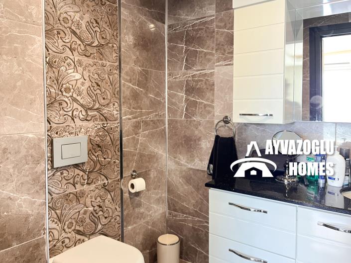 Image No.12-3 Bed Apartment for sale