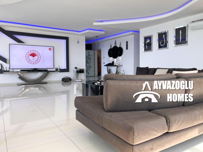 Image No.22-3 Bed Apartment for sale