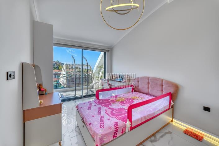 Image No.18-2 Bed Apartment for sale