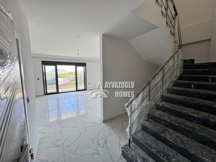 Image No.4-2 Bed Duplex for sale