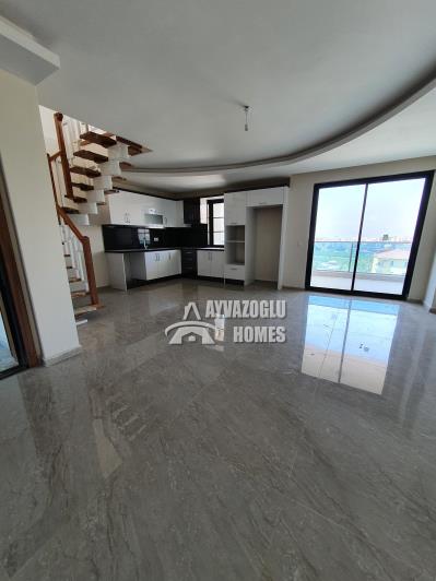 Image No.6-3 Bed Duplex for sale