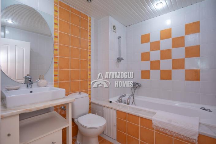 Image No.11-2 Bed Apartment for sale