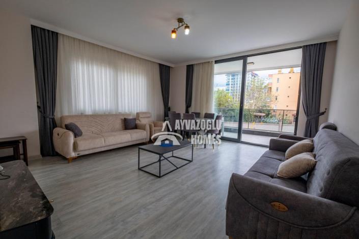 Image No.11-3 Bed Apartment for sale