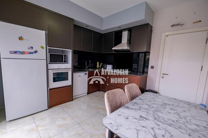 Image No.13-3 Bed Apartment for sale