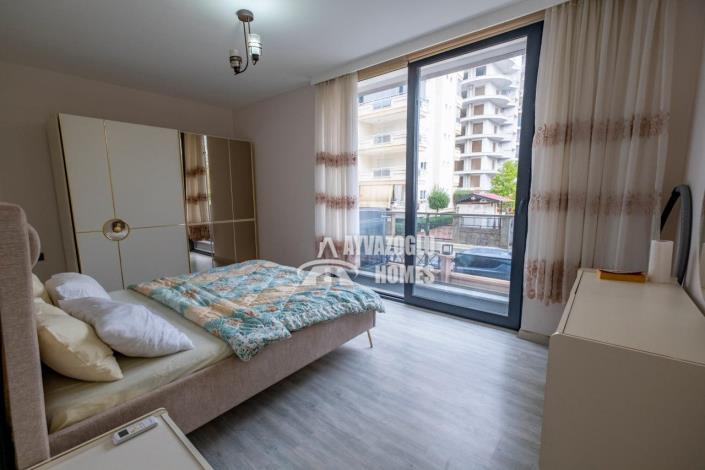 Image No.20-3 Bed Apartment for sale