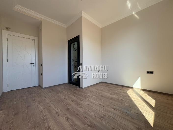 Image No.13-2 Bed Apartment for sale