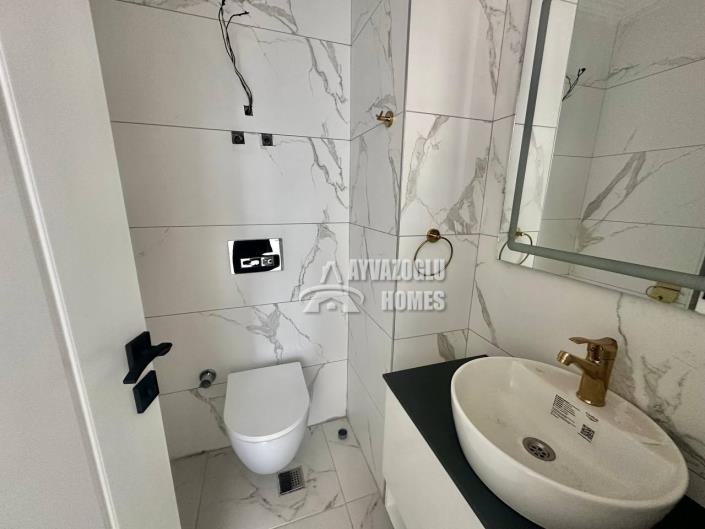 Image No.10-1 Bed Apartment for sale