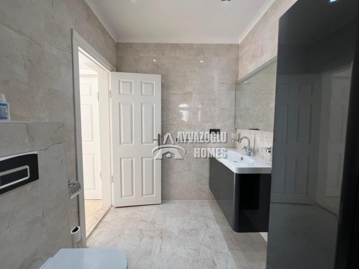 Image No.13-3 Bed Villa for sale