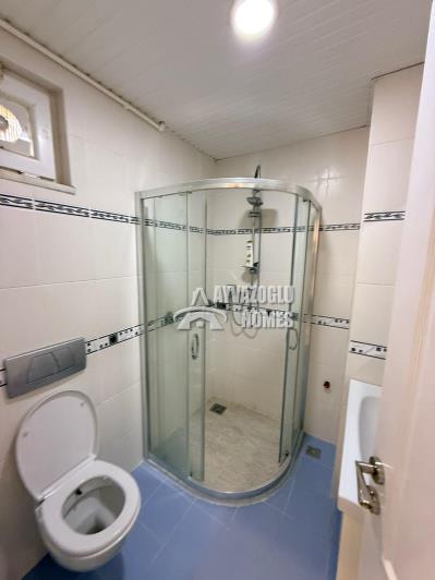 Image No.8-3 Bed Apartment for sale