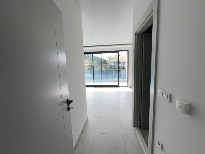 Image No.17-3 Bed Apartment for sale