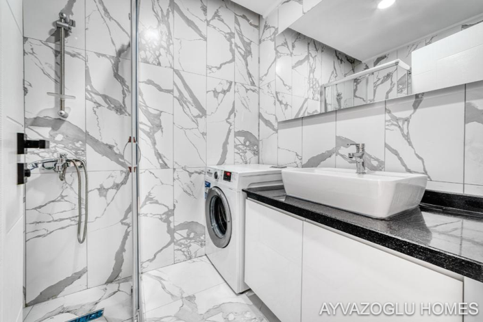 Image No.10-2 Bed Apartment for sale