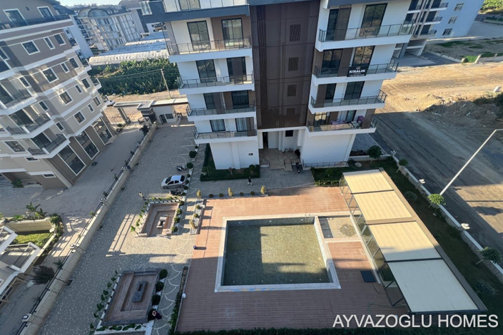 Image No.7-3 Bed Apartment for sale