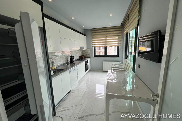 Image No.21-3 Bed Apartment for sale