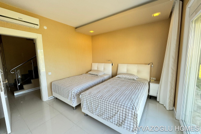 PHOTO-2024-10-08-11-26-27-1-