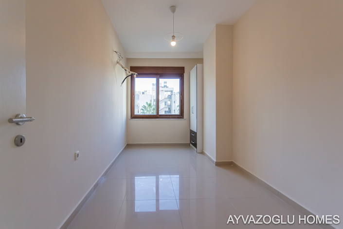 Image No.12-2 Bed Apartment for sale