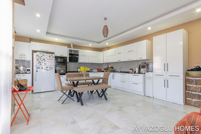 Image No.7-Appartement de 4 chambres à vendre à Oba