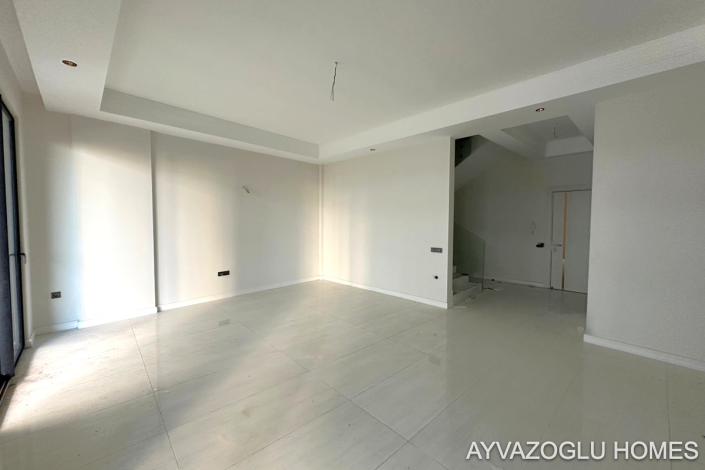 Image No.17-2 Bed Apartment for sale