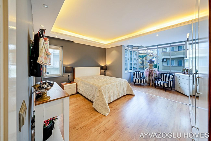 Image No.11-3 Bed Apartment for sale