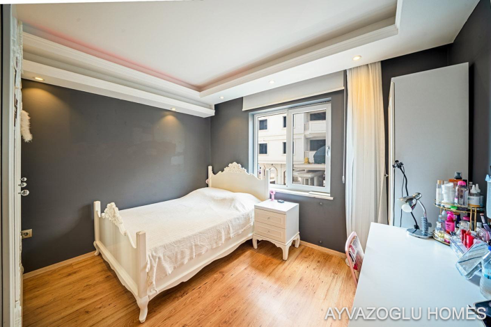 Image No.17-3 Bed Apartment for sale