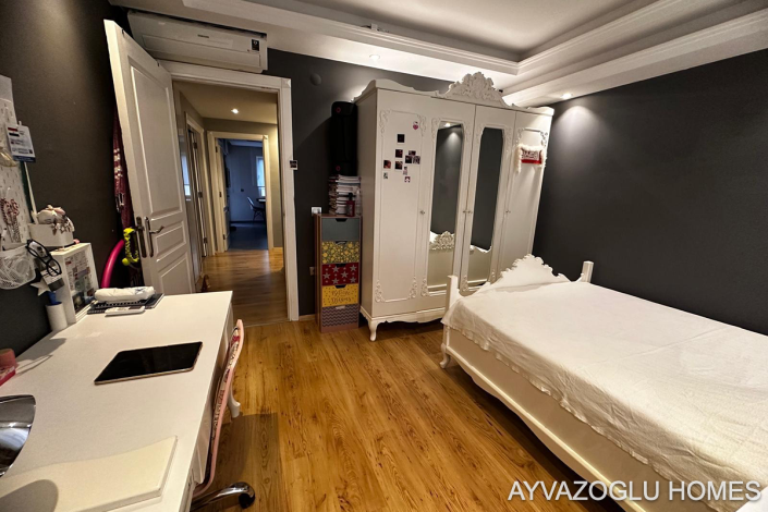 Image No.18-3 Bed Apartment for sale