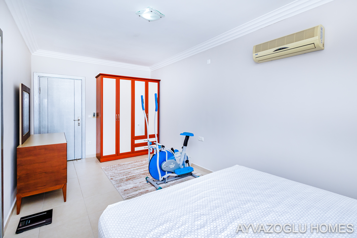 Image No.14-2 Bed Apartment for sale