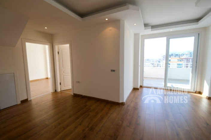 Image No.11-3 Bed Apartment for sale