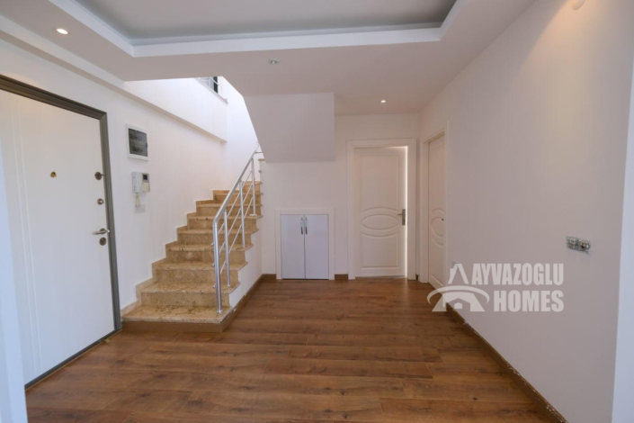 Image No.15-3 Bed Apartment for sale