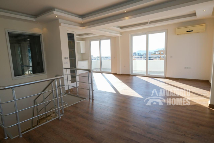 Image No.18-3 Bed Apartment for sale