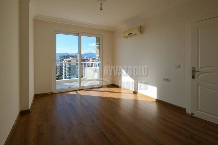 Image No.13-3 Bed Apartment for sale