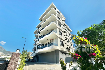 photo_5769195699617598537_y