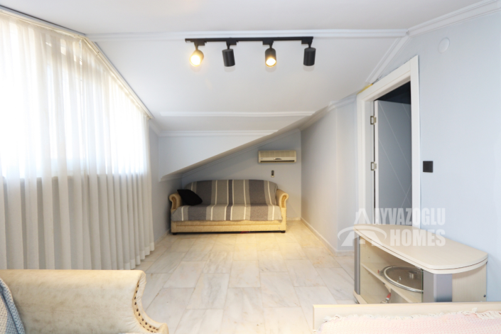 Image No.15-4 Bed Duplex for sale