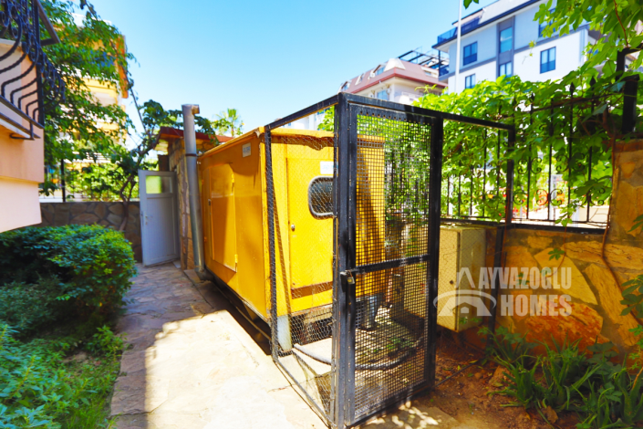 Image No.21-4 Bed Duplex for sale